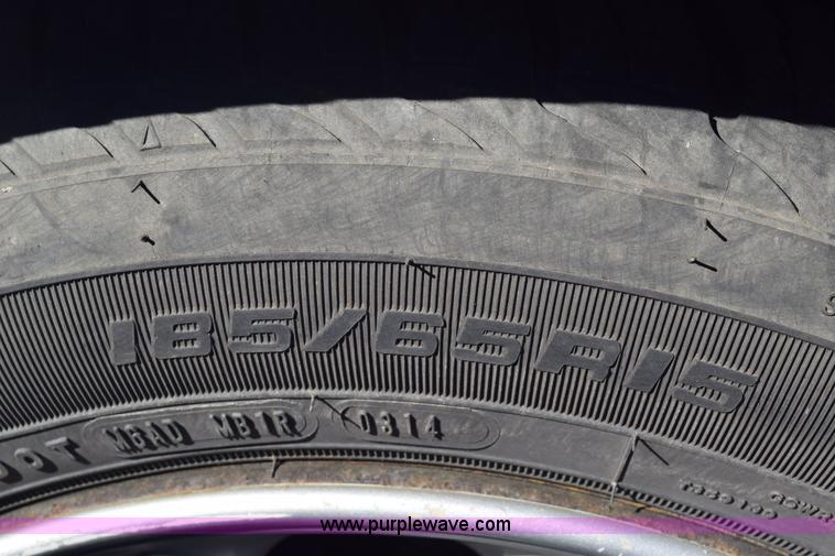 image for item E6179 1997 Saturn SW2