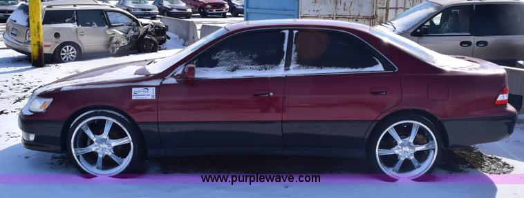 image for item E6181 2001 Lexus ES300