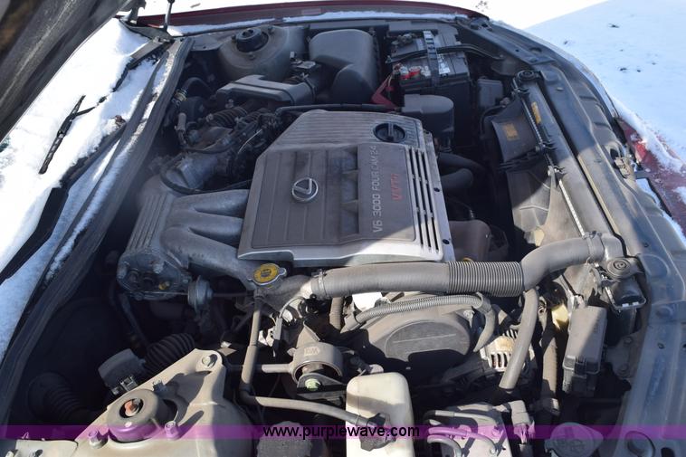 image for item E6181 2001 Lexus ES300