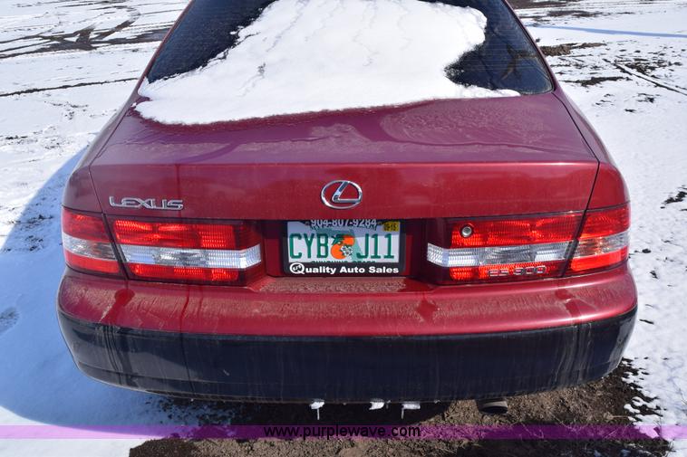 image for item E6181 2001 Lexus ES300