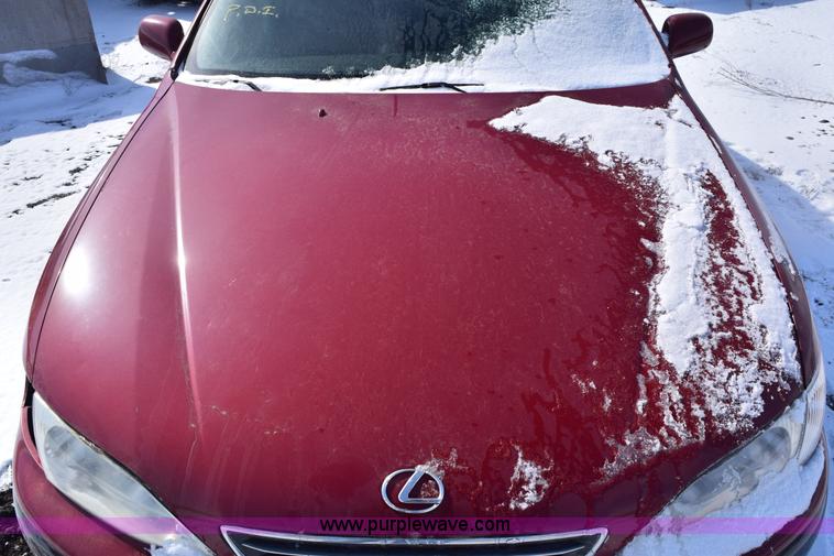 image for item E6181 2001 Lexus ES300