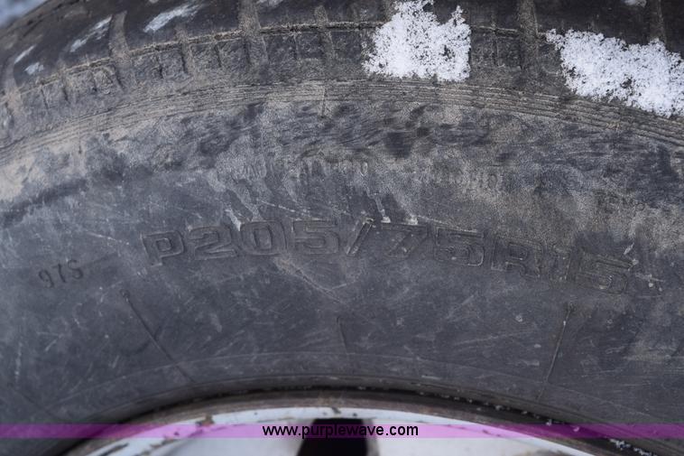 image for item E6182 2000 Chevrolet S10 pickup truck