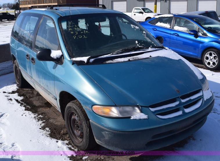 image for item E6183 1997 Dodge Grand Caravan van