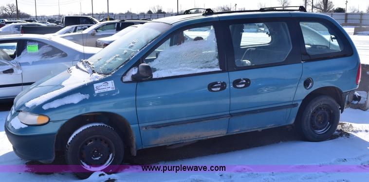 image for item E6183 1997 Dodge Grand Caravan van