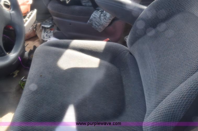 image for item E6183 1997 Dodge Grand Caravan van