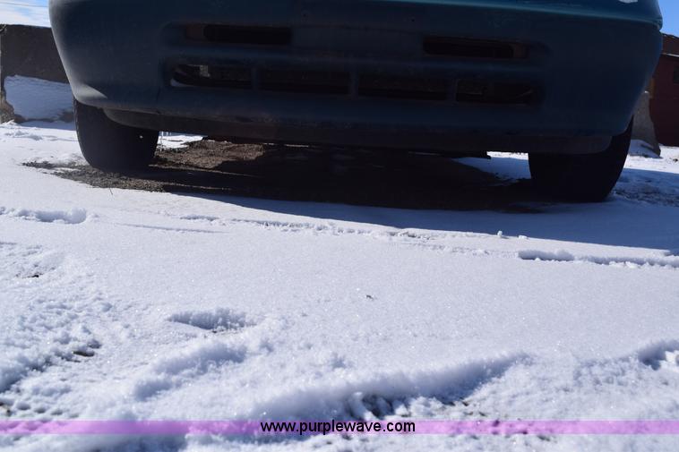 image for item E6183 1997 Dodge Grand Caravan van