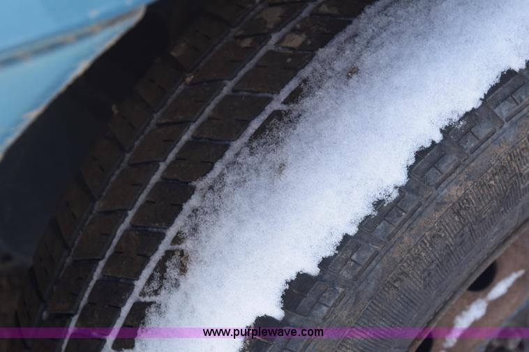 image for item E6183 1997 Dodge Grand Caravan van