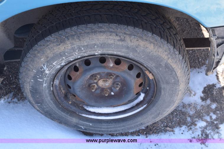 image for item E6183 1997 Dodge Grand Caravan van