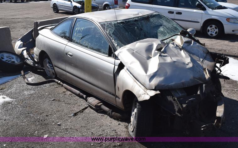 image for item E6223 1997 Saturn SC SC2