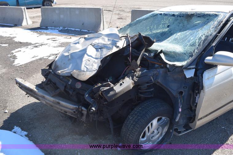 image for item E6223 1997 Saturn SC SC2