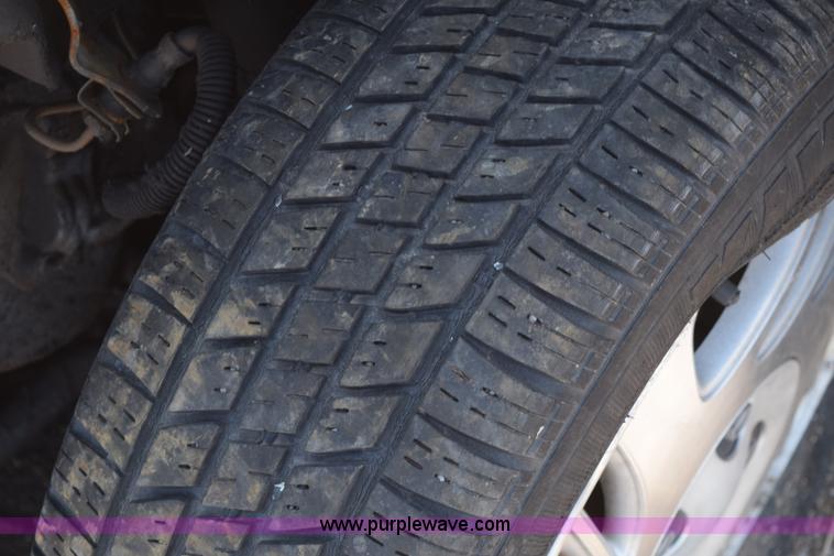 image for item E6223 1997 Saturn SC SC2