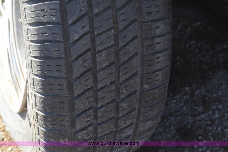 image for item E6223 1997 Saturn SC SC2