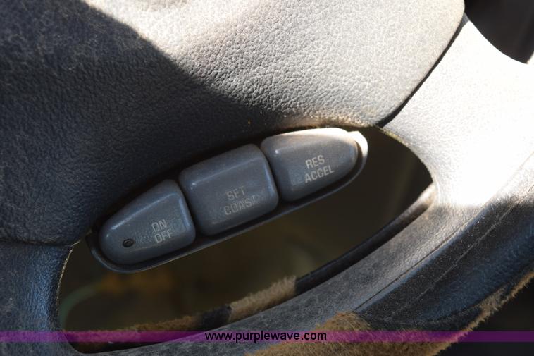 image for item E6230 1999 Pontiac Grand AM SE