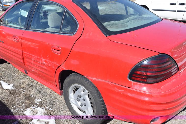 image for item E6230 1999 Pontiac Grand AM SE