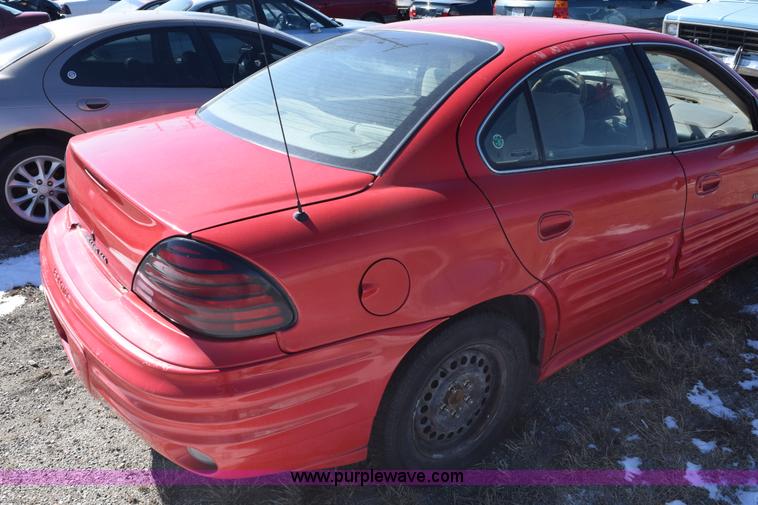 image for item E6230 1999 Pontiac Grand AM SE