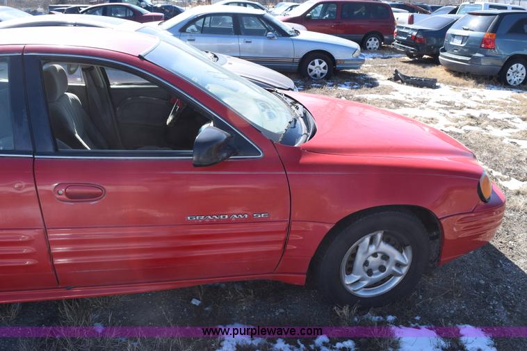 image for item E6230 1999 Pontiac Grand AM SE