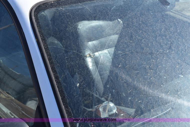 image for item E6231 1998 Chrysler Sebring LXi