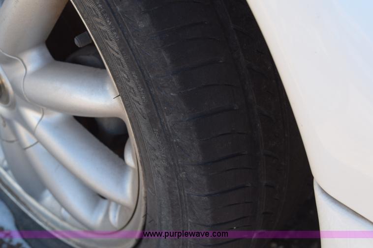 image for item E6231 1998 Chrysler Sebring LXi