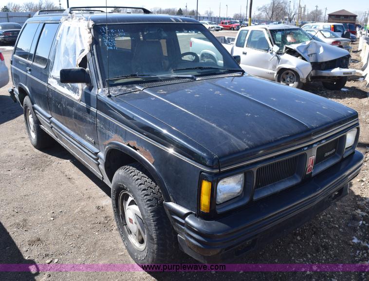 image for item E6232 1992 Oldsmobile Bravada SUV