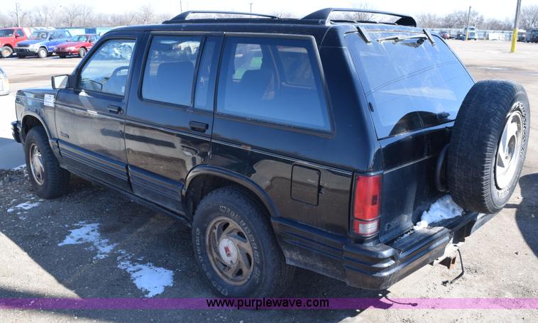 image for item E6232 1992 Oldsmobile Bravada SUV