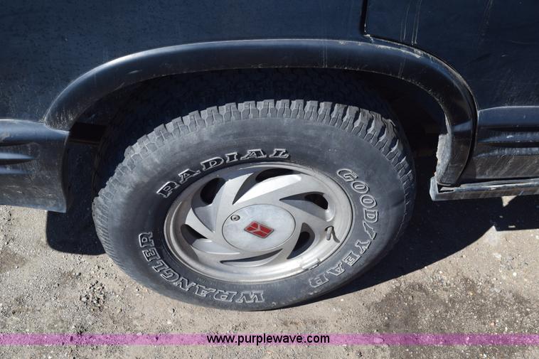 image for item E6232 1992 Oldsmobile Bravada SUV