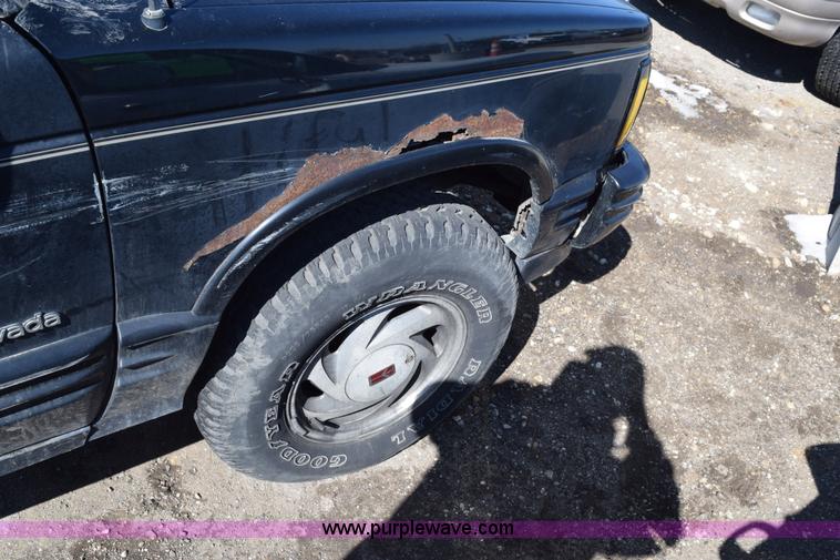 image for item E6232 1992 Oldsmobile Bravada SUV