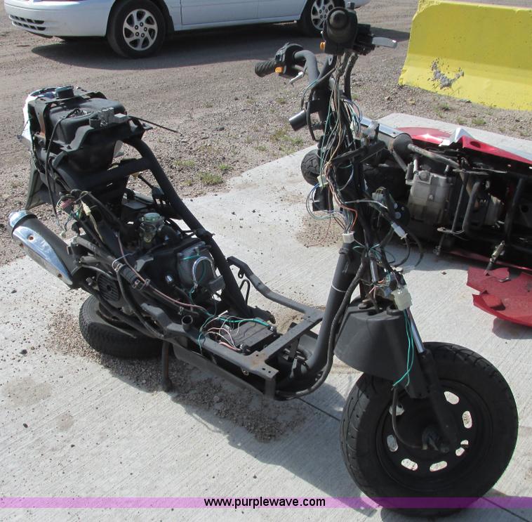 image for item I9558 2012 Tao Tao moped