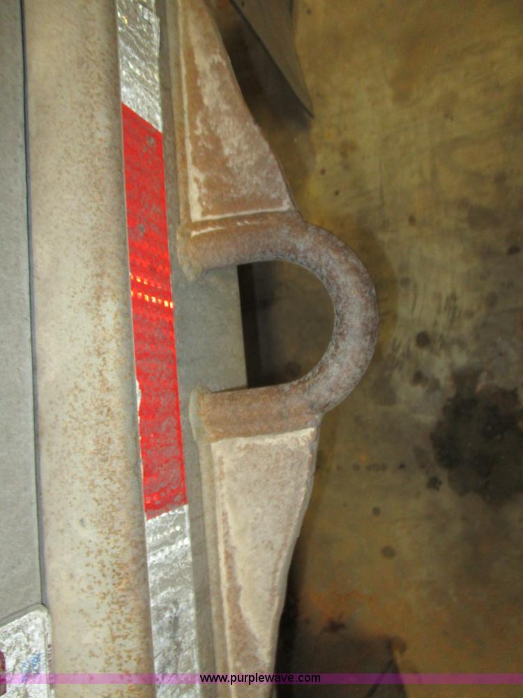 image for item D2308 1982 Trailmaster tanker trailer