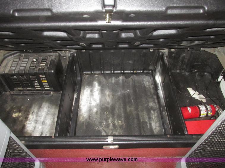 image for item G9778 2005 Freightliner Columbia Heritage semi truck