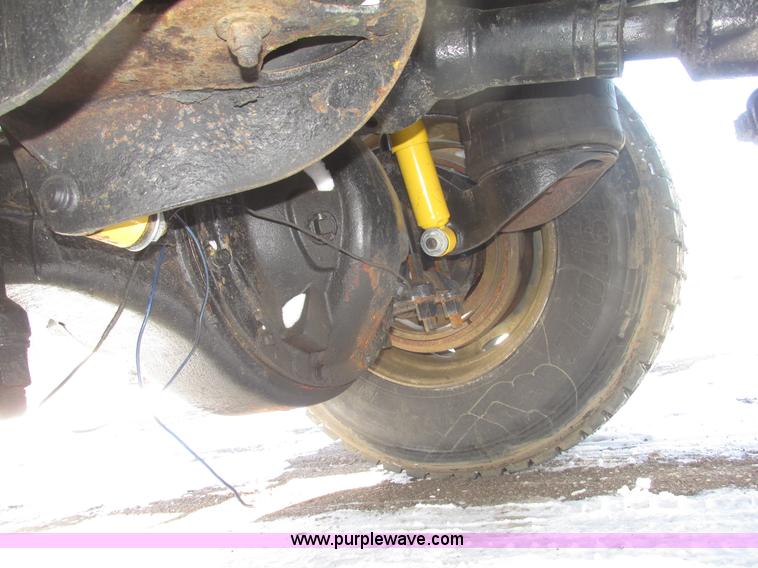 image for item G9784 1988 Peterbilt 379 semi truck