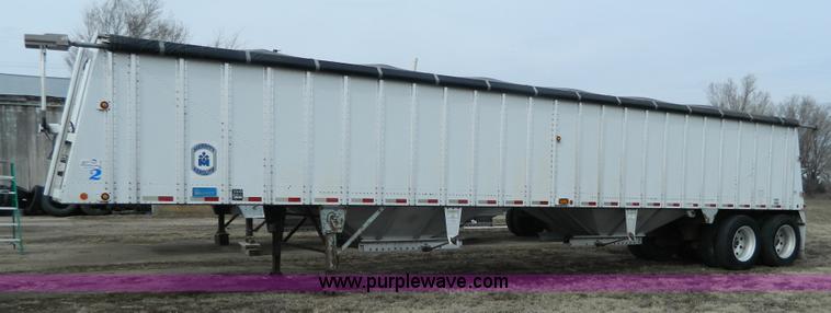 image for item H2258 2005 Merritt double hopper bottom grain trailer