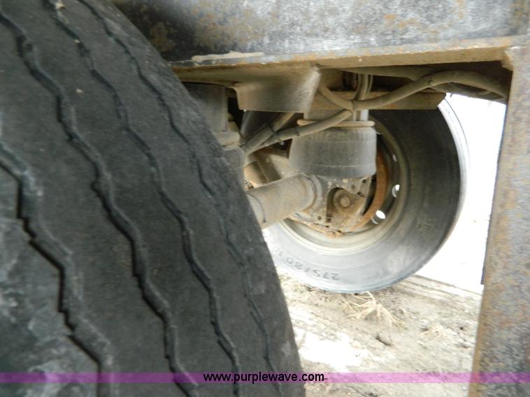 image for item H2258 2005 Merritt double hopper bottom grain trailer