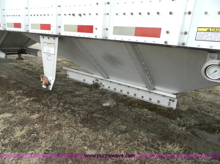 image for item H2258 2005 Merritt double hopper bottom grain trailer