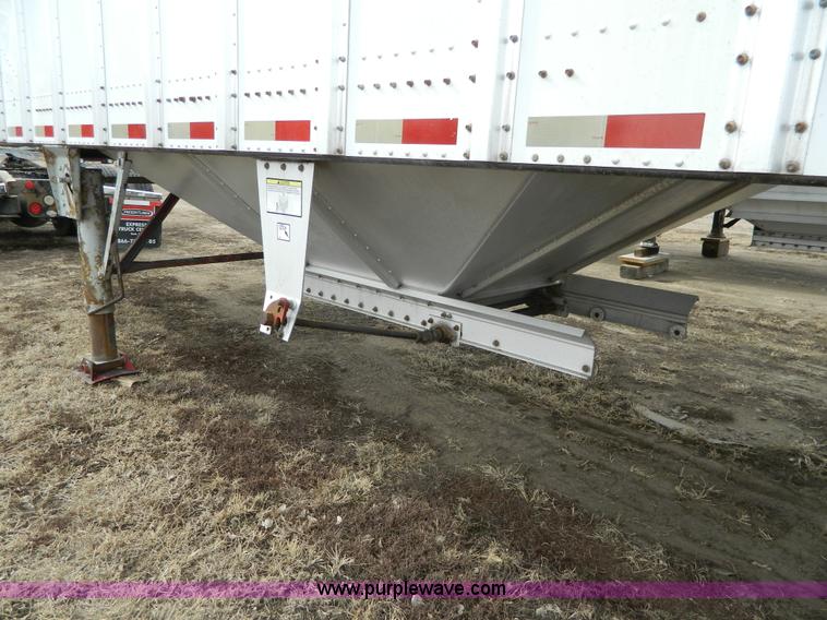 image for item H2258 2005 Merritt double hopper bottom grain trailer