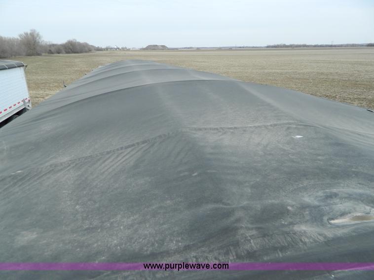 image for item H2258 2005 Merritt double hopper bottom grain trailer