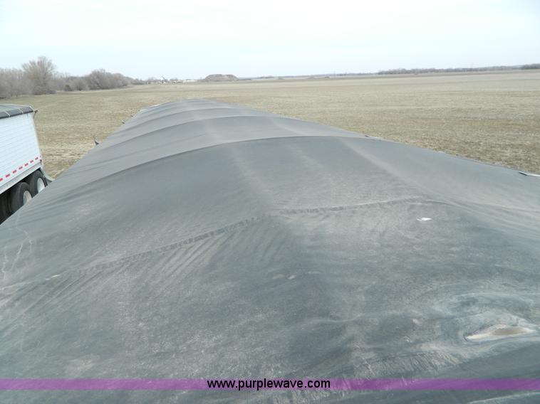 image for item H2258 2005 Merritt double hopper bottom grain trailer