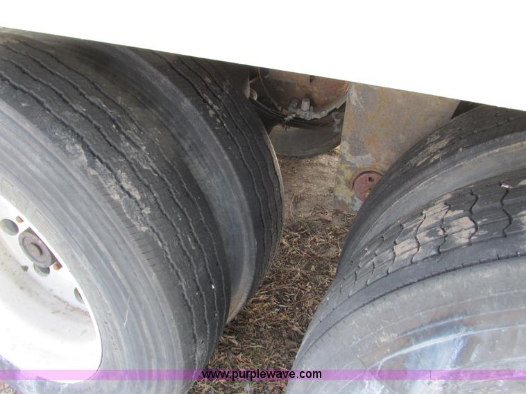 image for item I3797 1998 Utility reefer trailer