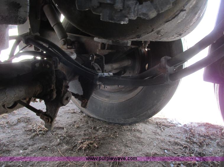 image for item I3797 1998 Utility reefer trailer