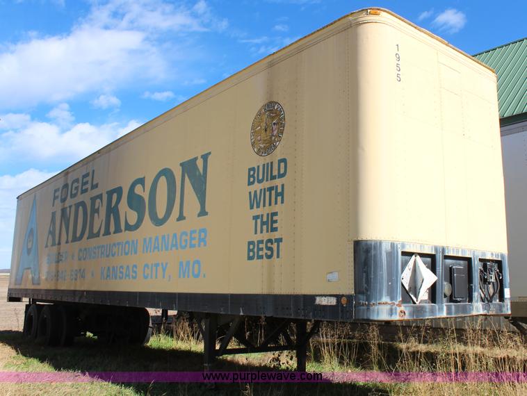 image for item I5893 1980 Fruehauf dry van trailer