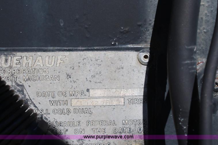 image for item I5893 1980 Fruehauf dry van trailer