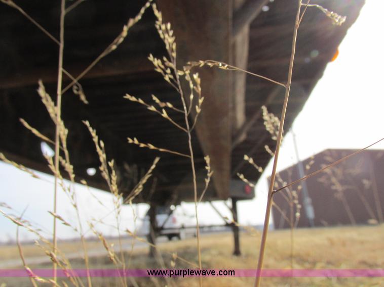 image for item K2019 1996 Transcraft TL2000 Super Beam flatbed trailer