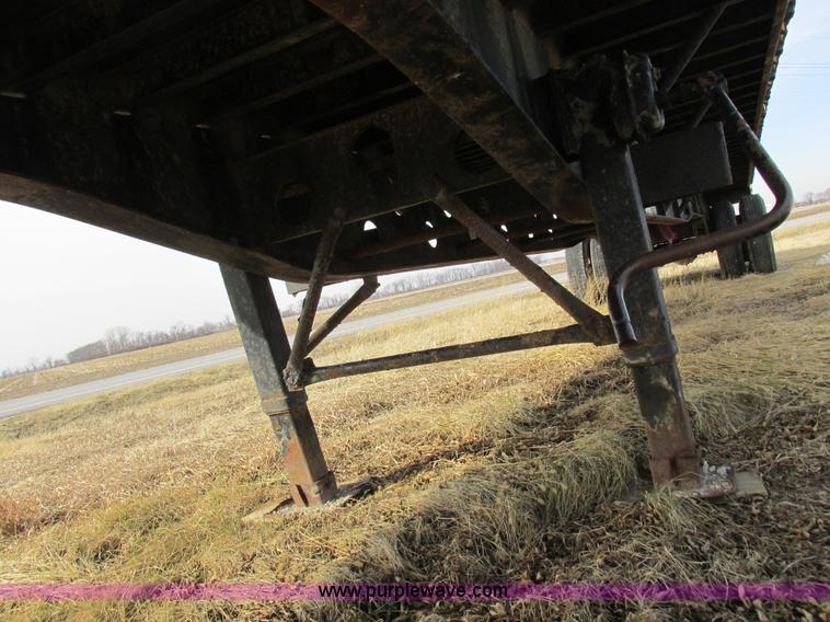 image for item K2019 1996 Transcraft TL2000 Super Beam flatbed trailer