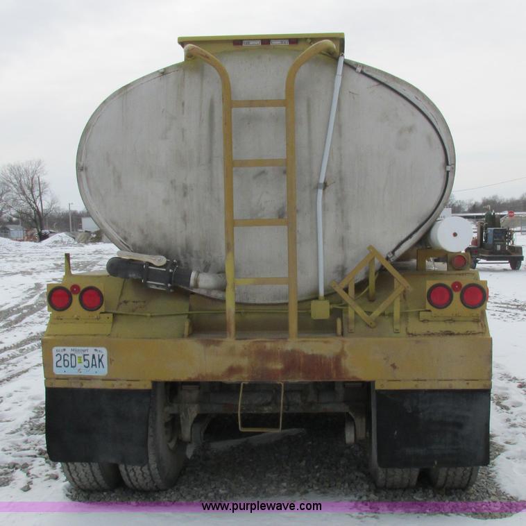 image for item K2033 1967 Fruehauf tanker trailer
