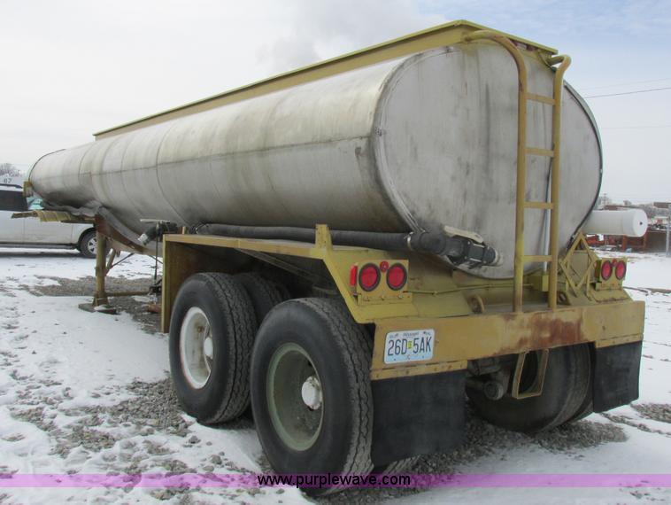 image for item K2033 1967 Fruehauf tanker trailer