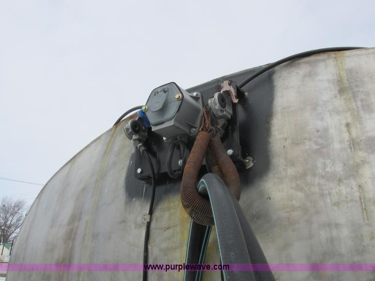 image for item K2033 1967 Fruehauf tanker trailer