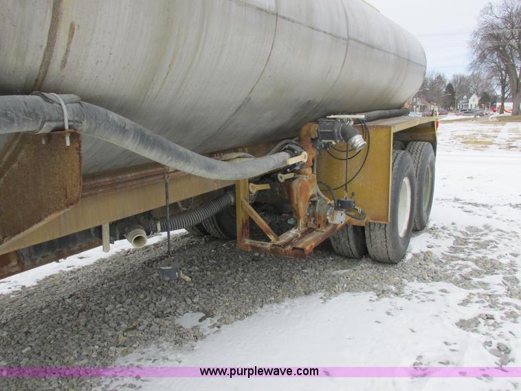 image for item K2033 1967 Fruehauf tanker trailer