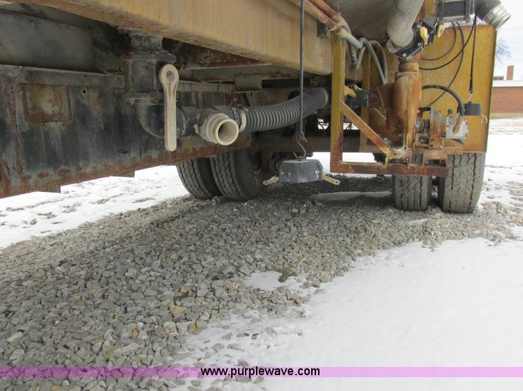 image for item K2033 1967 Fruehauf tanker trailer