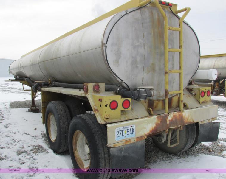 image for item K2034 1968 Fruehauf tanker trailer