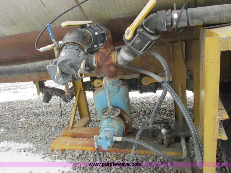 image for item K2034 1968 Fruehauf tanker trailer