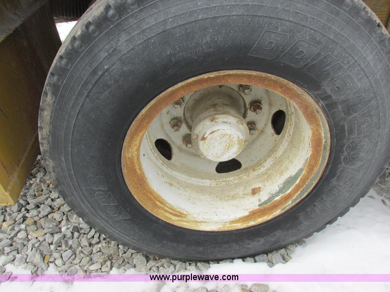 image for item K2034 1968 Fruehauf tanker trailer